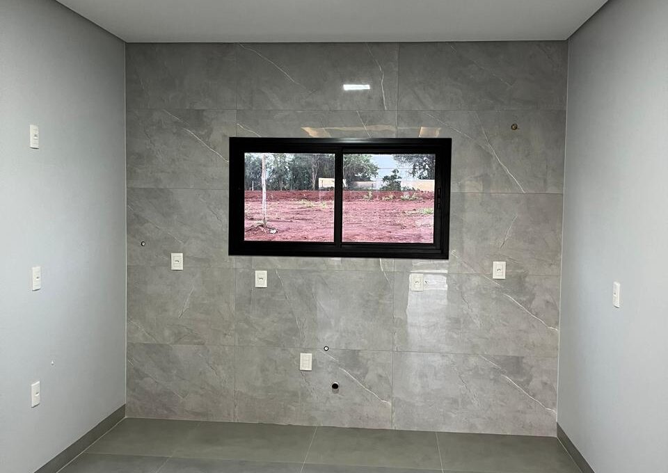 WhatsApp Image 2025-10-15 at 16.41.43 (1)