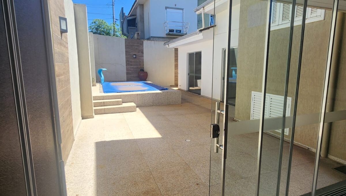 WhatsApp Image 2025-12-05 at 09.15.34 (1)