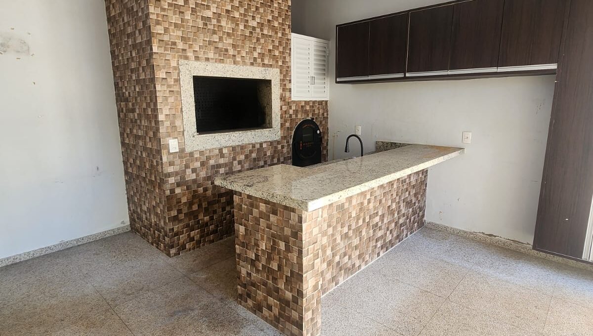 WhatsApp Image 2025-12-05 at 09.15.34 (2)