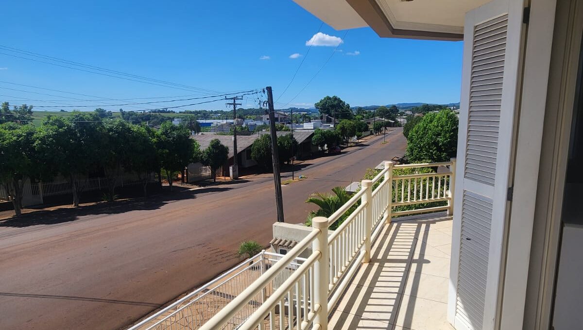 WhatsApp Image 2025-12-05 at 09.15.37 (2)